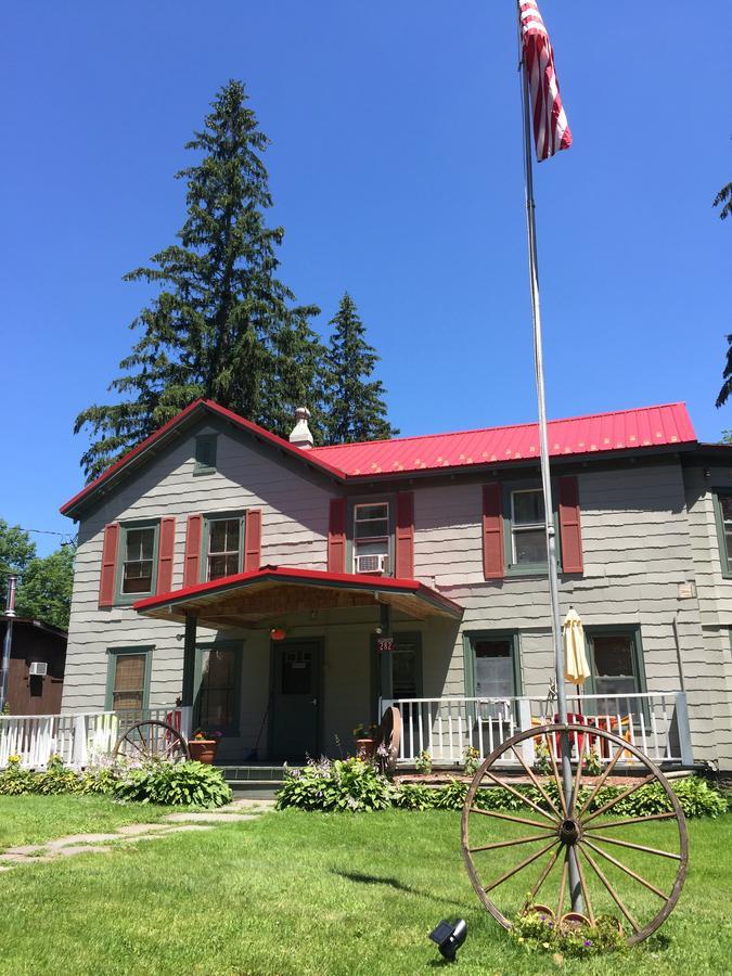 The Wheelhouse Inn Pine Hill Exterior photo